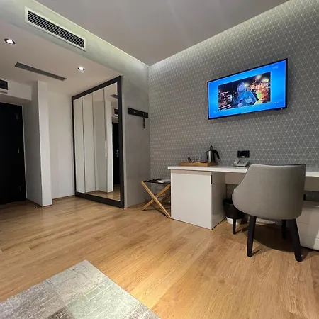 Capital Garni Hotel Belgrade