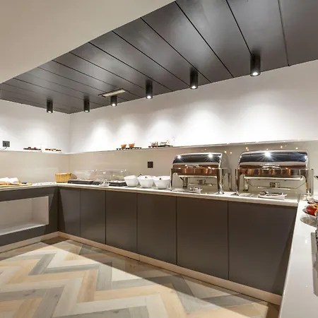 Hotel Capital Garni 4*