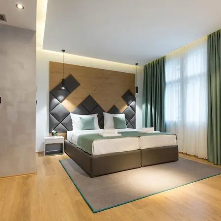 Capital Garni 4*