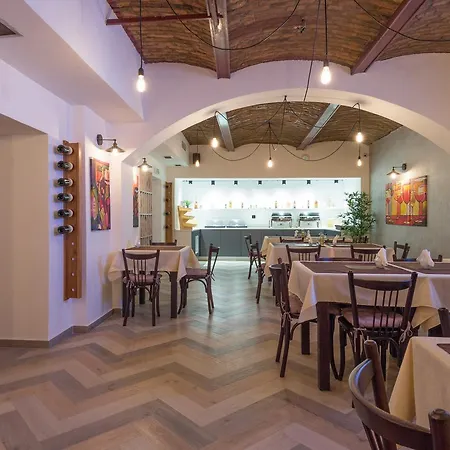 Capital Garni ホテル