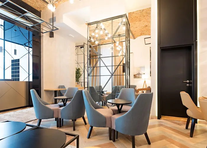 酒店 加尔尼首都酒店 4*